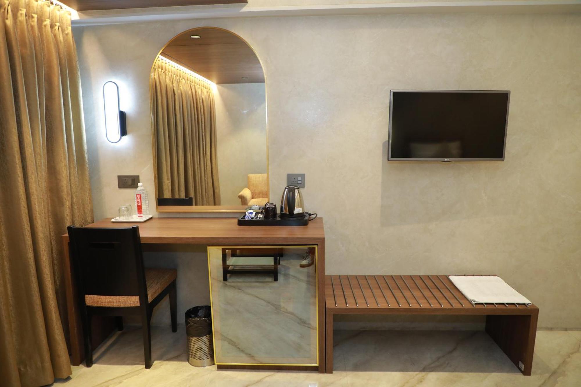 Hotel Archana Residency Mumbai Exterior foto