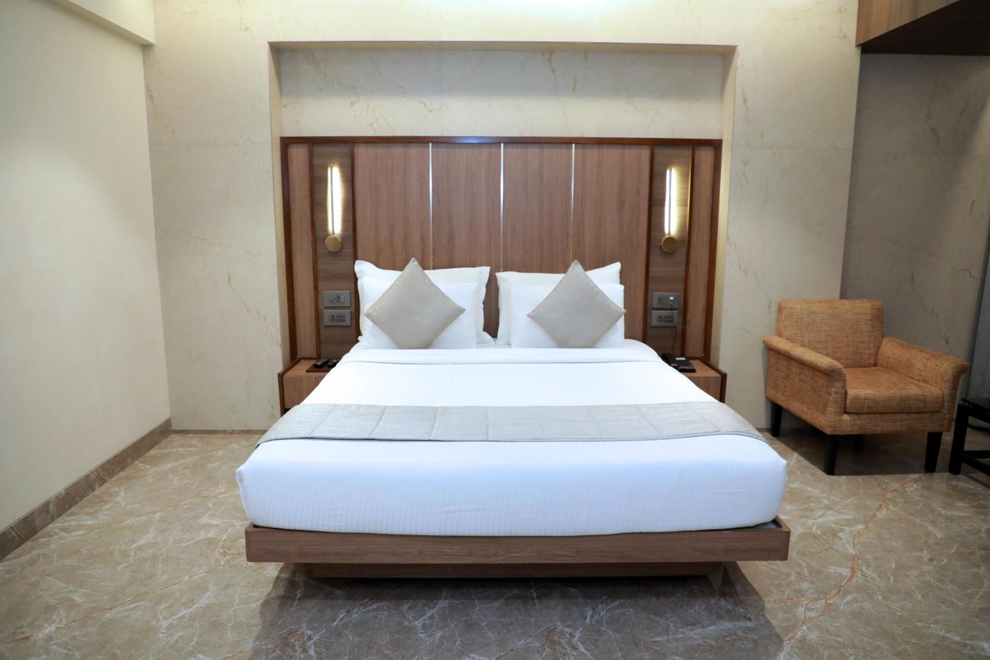 Hotel Archana Residency Mumbai Exterior foto