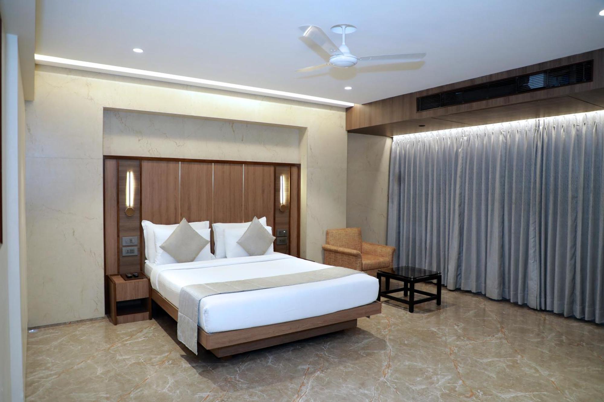 Hotel Archana Residency Mumbai Exterior foto